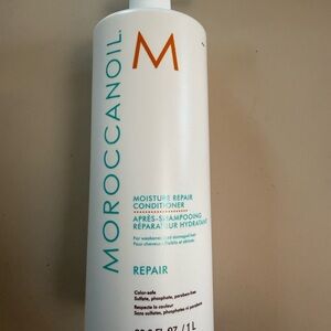 Moroccanoil Moisture Repair Conditioner